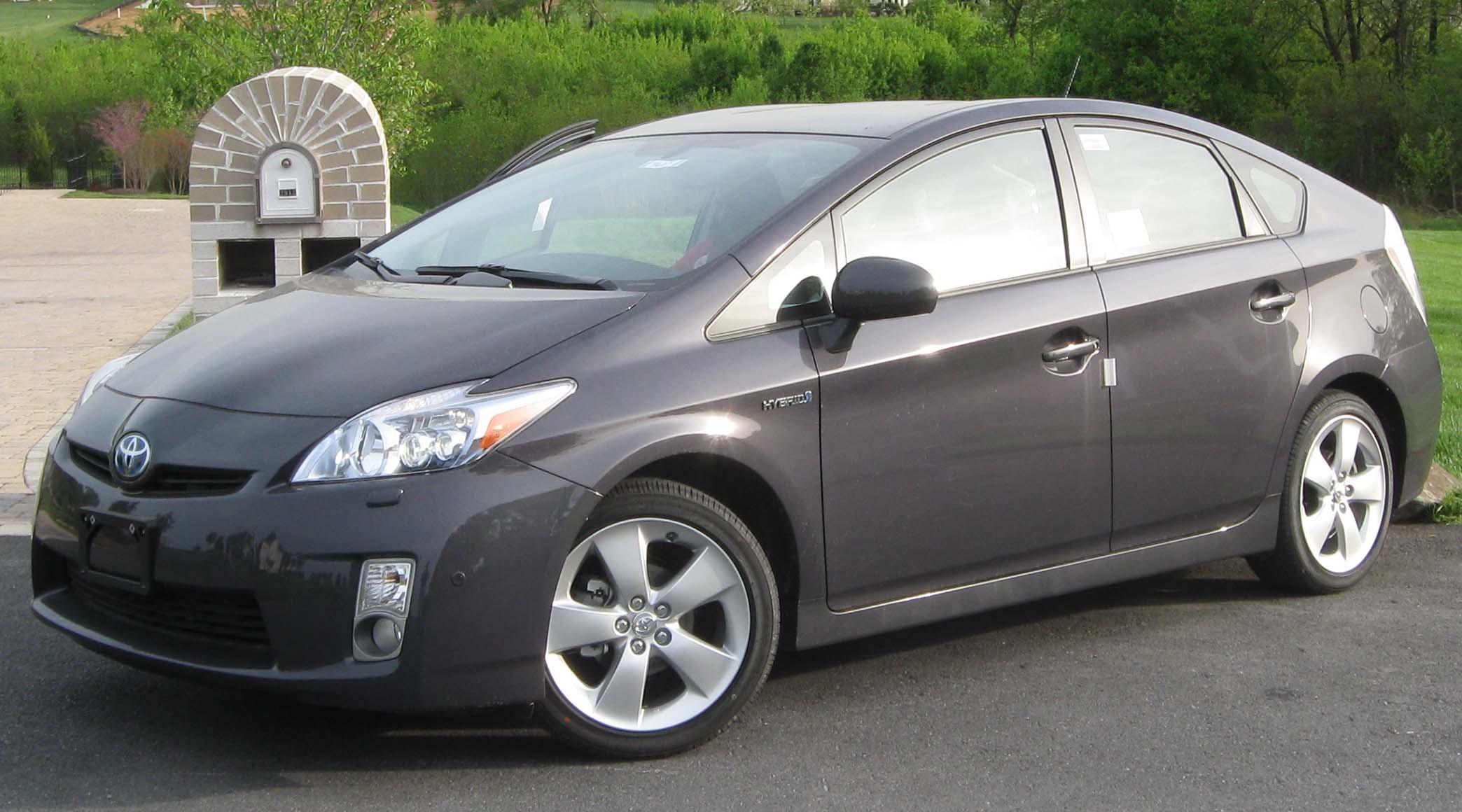 Toyota Prius Plug-In 2014 in 