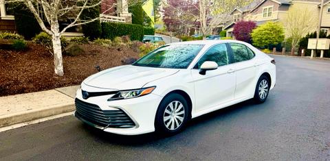 Toyota Camry Hybrid 2024