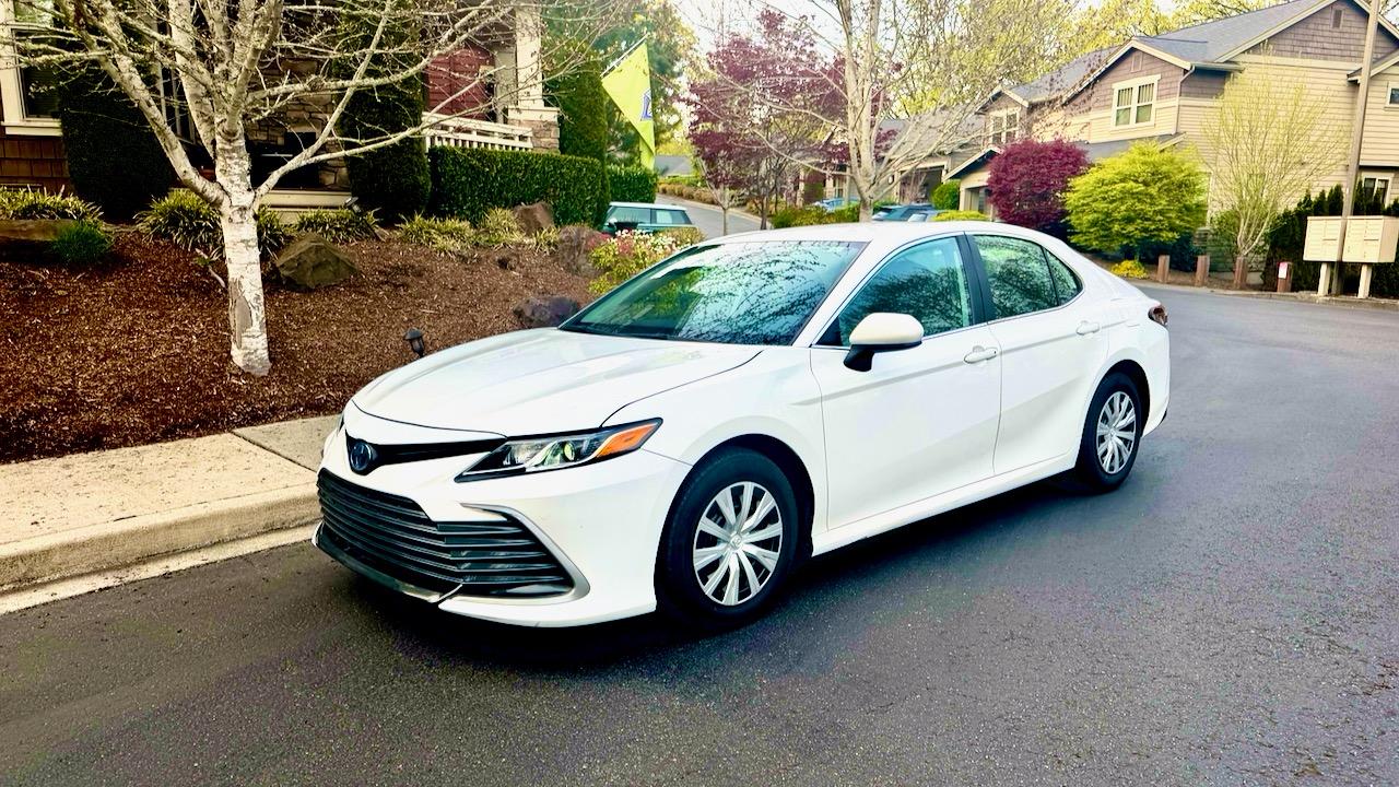 Toyota Camry Hybrid 2024 in Seattle, WA