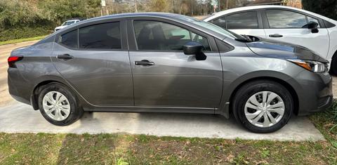 Nissan Versa 2024