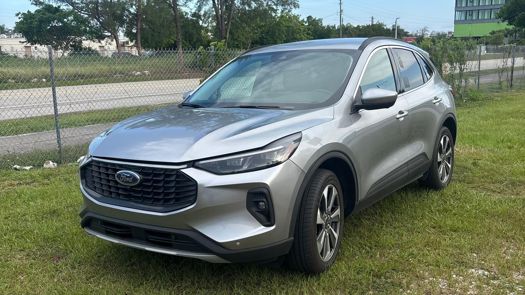 Ford Escape Hybrid 2024 in Miami, FL