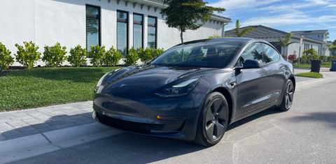 Tesla Model 3 2022