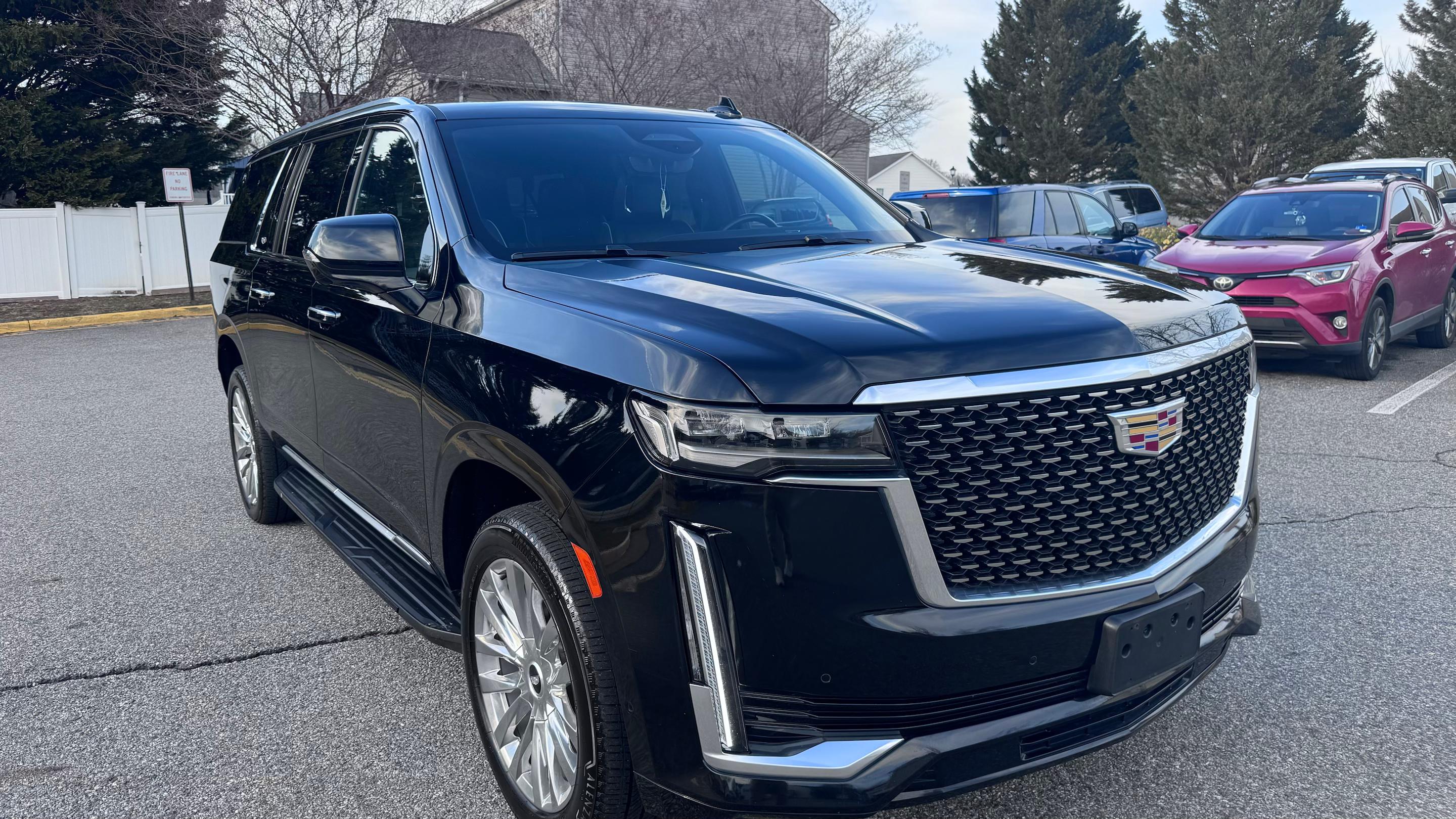 Cadillac Escalade ESV 2023 in 
