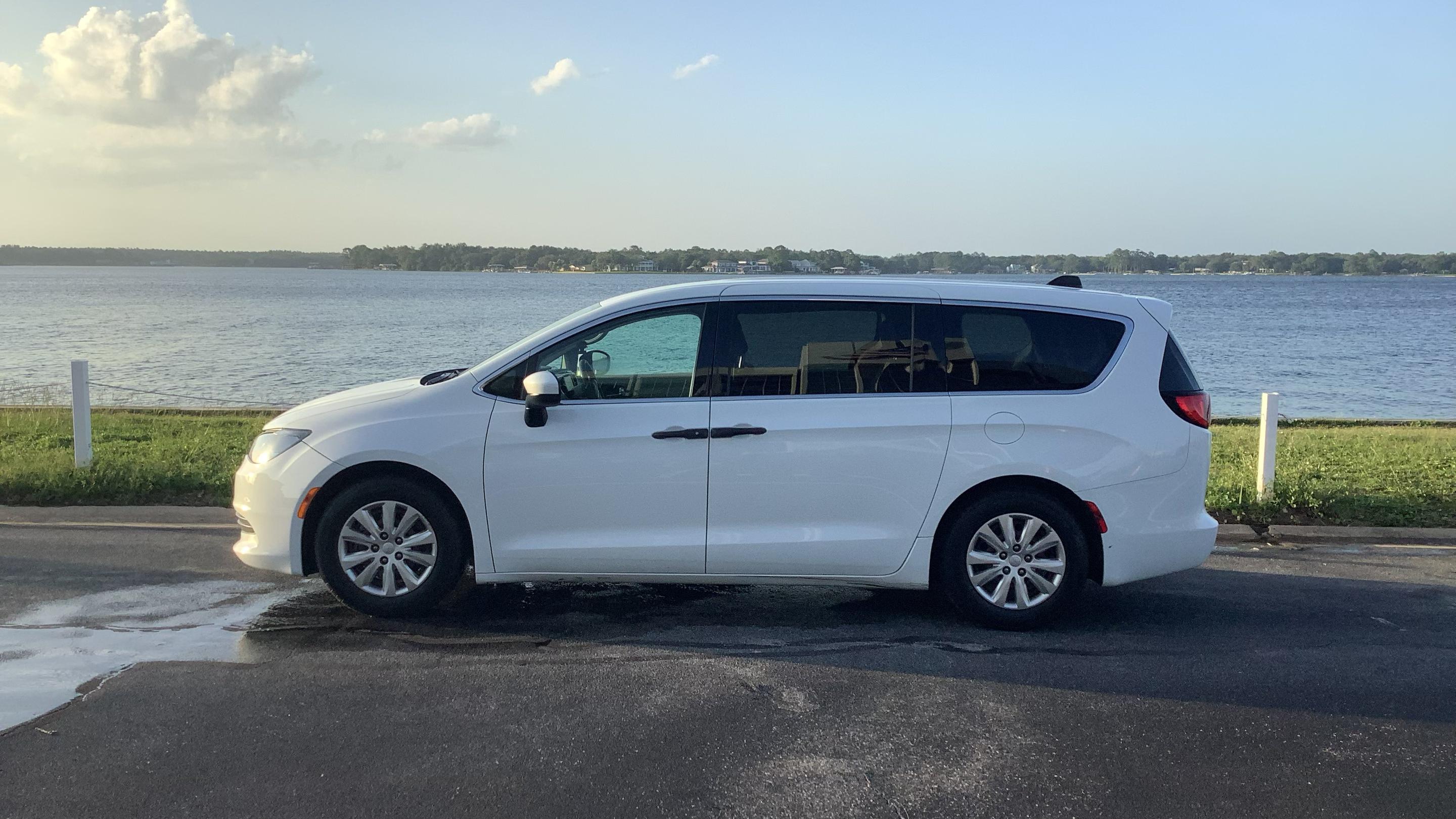 Chrysler Voyager 2020 in Fort Walton Beach, FL
