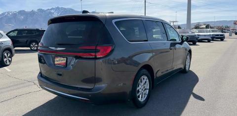 Chrysler Pacifica 2023