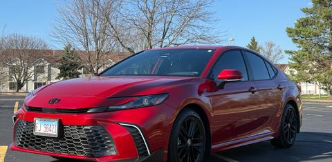 Toyota Camry Hybrid 2025