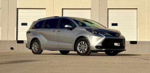 Toyota Sienna 2025