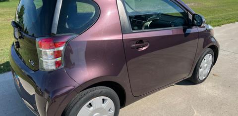 Scion iQ 2012
