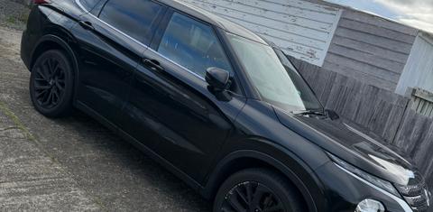 Mitsubishi OUTLANDER 2023