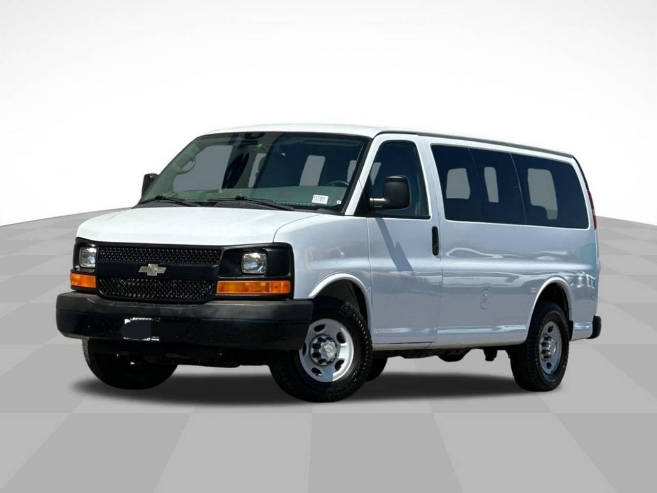 Chevrolet Express 2013 in 