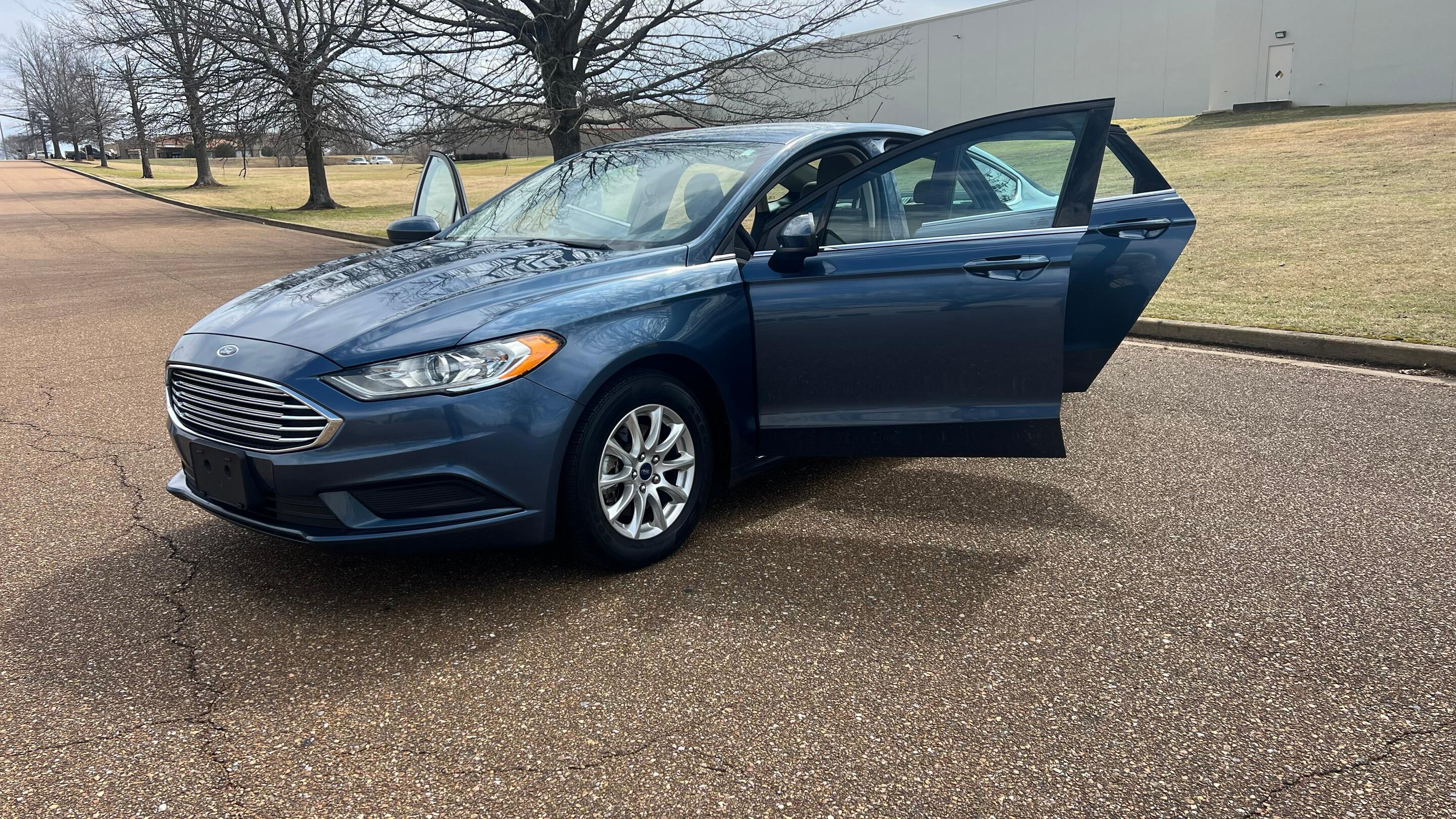 Ford Fusion 2018 in Memphis, TN
