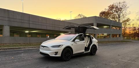 Tesla Model X 2019