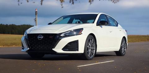 Nissan Altima 2024