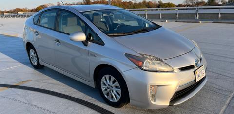 Toyota Prius Plug-In 2013