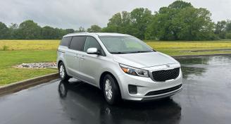 Kia Sedona 2017 — Car rental alternative in Athens, AL