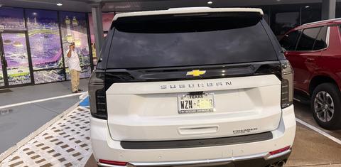 Chevrolet Suburban 2026
