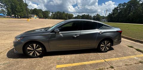 Nissan Altima 2020