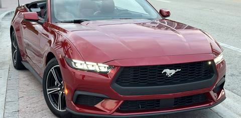 Ford Mustang 2024