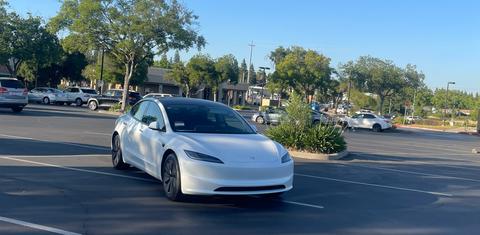 Tesla Model 3 2025