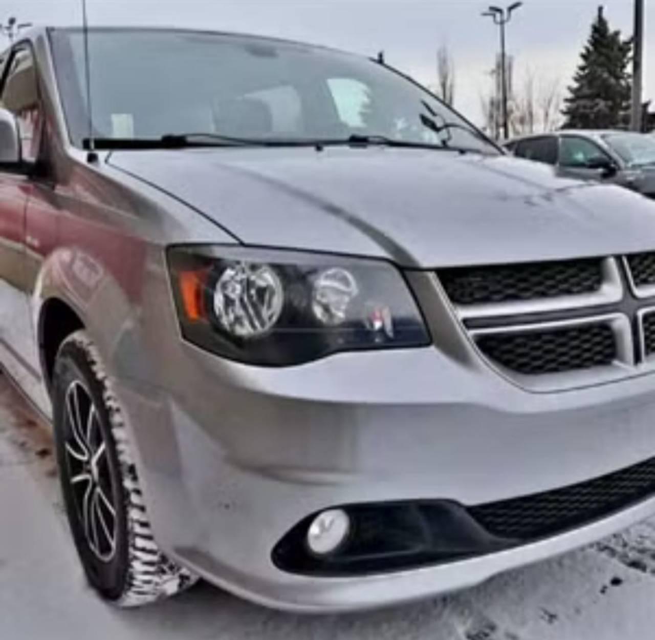 Dodge Grand Caravan 2018 in Calgary, AB