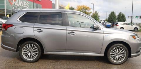 Mitsubishi Outlander PHEV 2022
