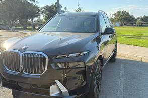 BMW X7 car