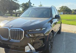 BMW X7 car