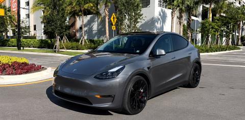 Tesla Model Y 2023