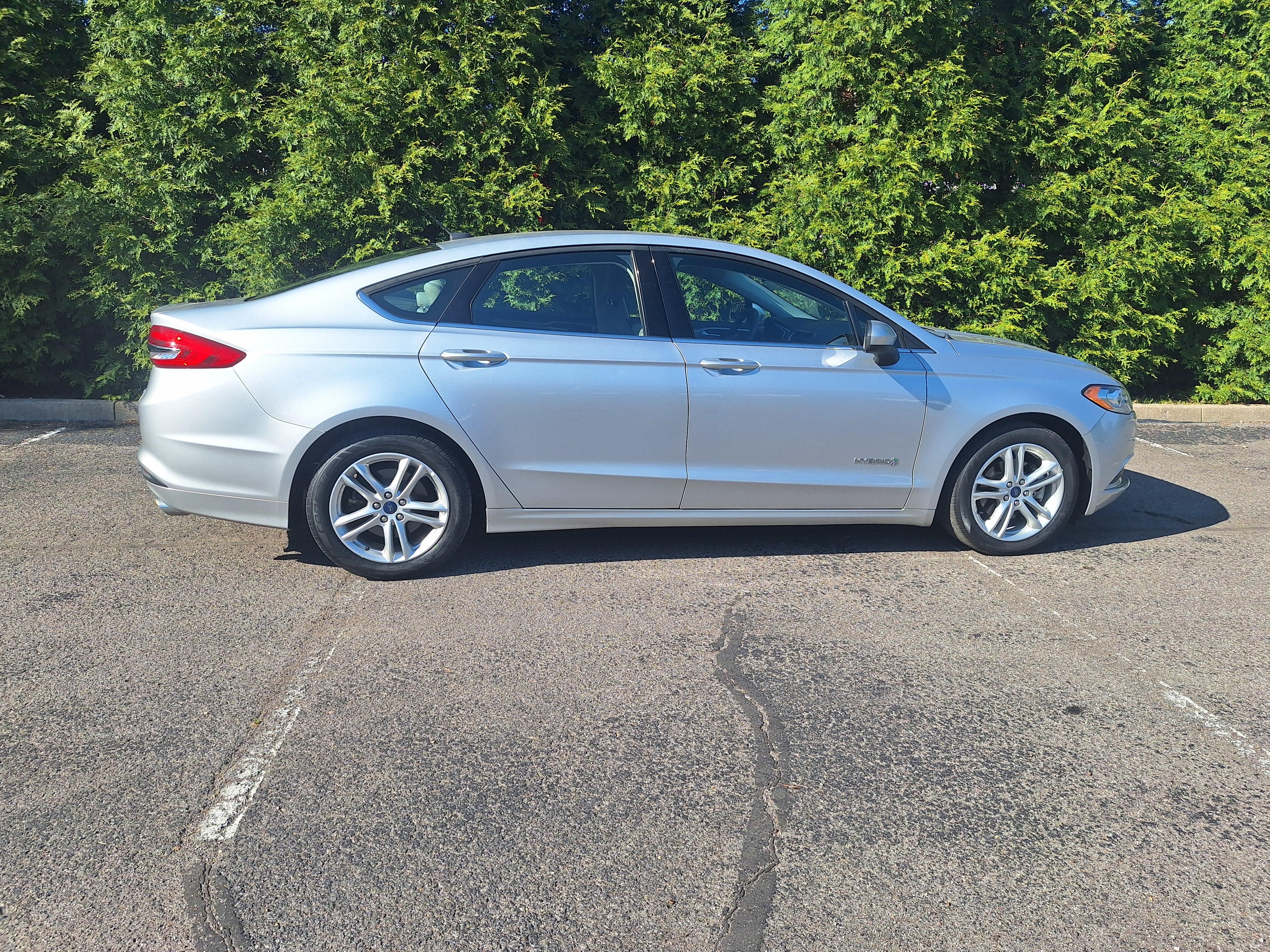 Ford Fusion Hybrid 2018 in 