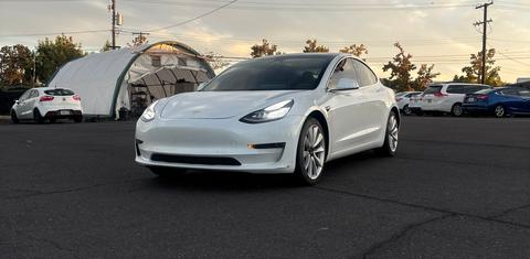 Tesla Model 3 2020