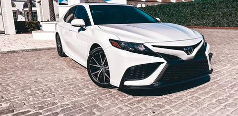 Toyota Camry 2019