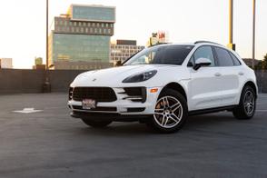 Porsche Macan car