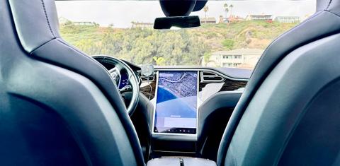 Tesla Model S 2016
