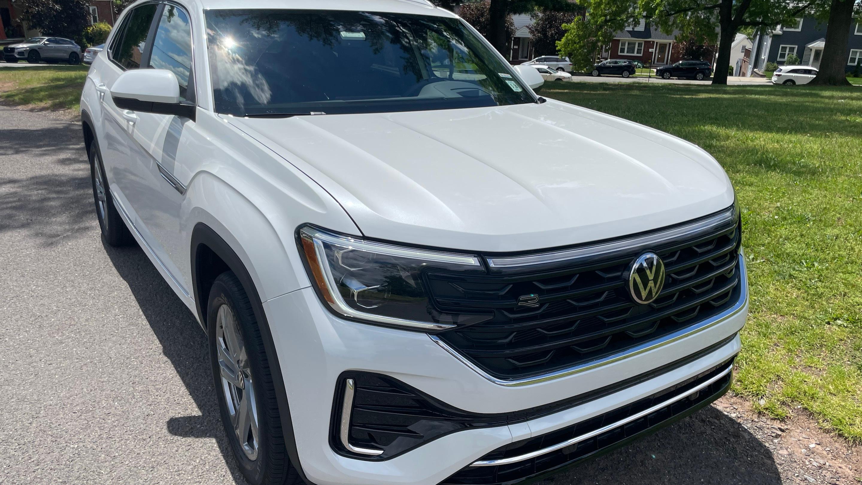 Volkswagen Atlas Cross Sport 2024 in Newark, NJ