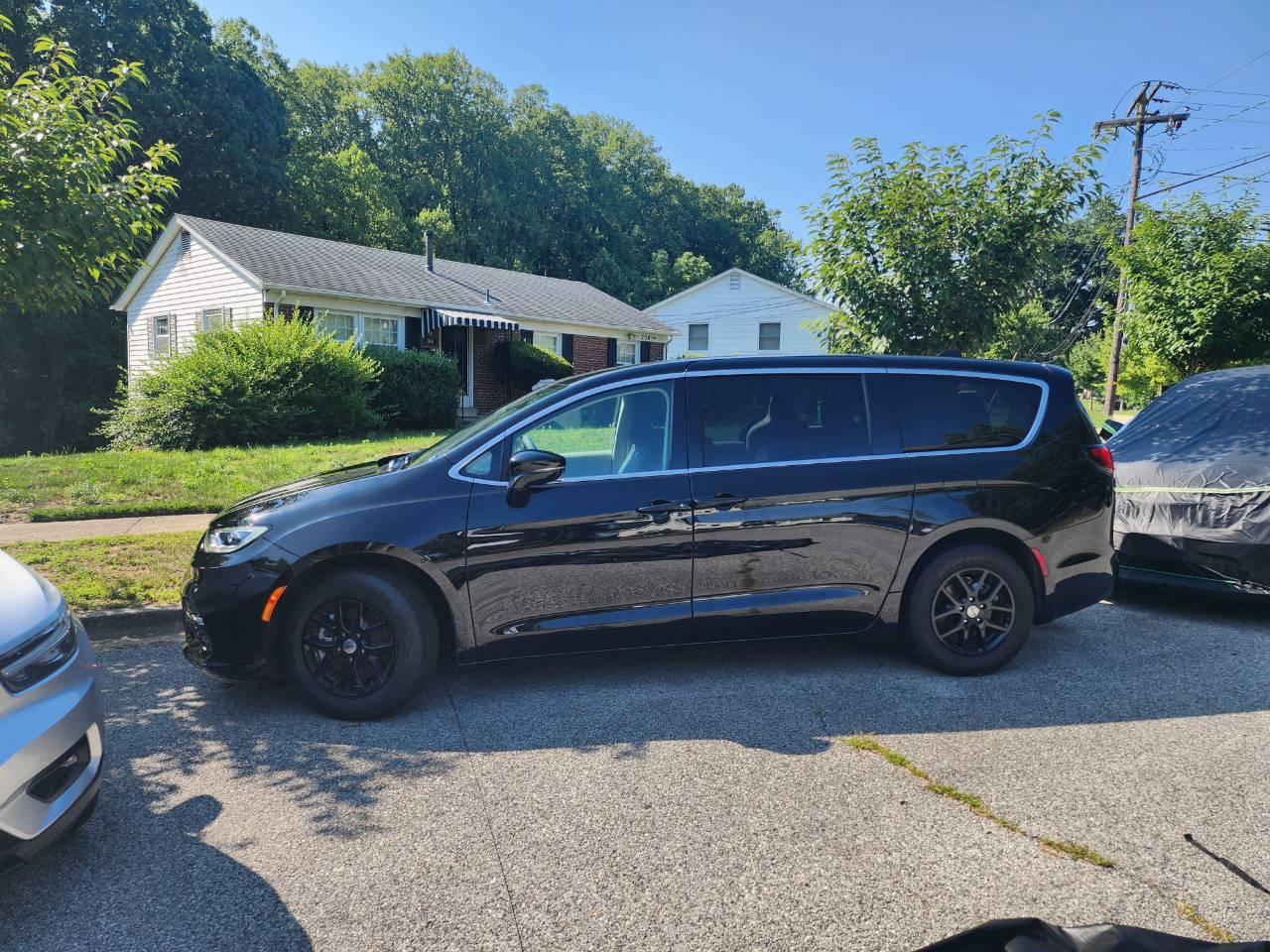 Chrysler Pacifica 2024 in Capitol Heights, MD