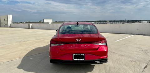 Hyundai Elantra 2021