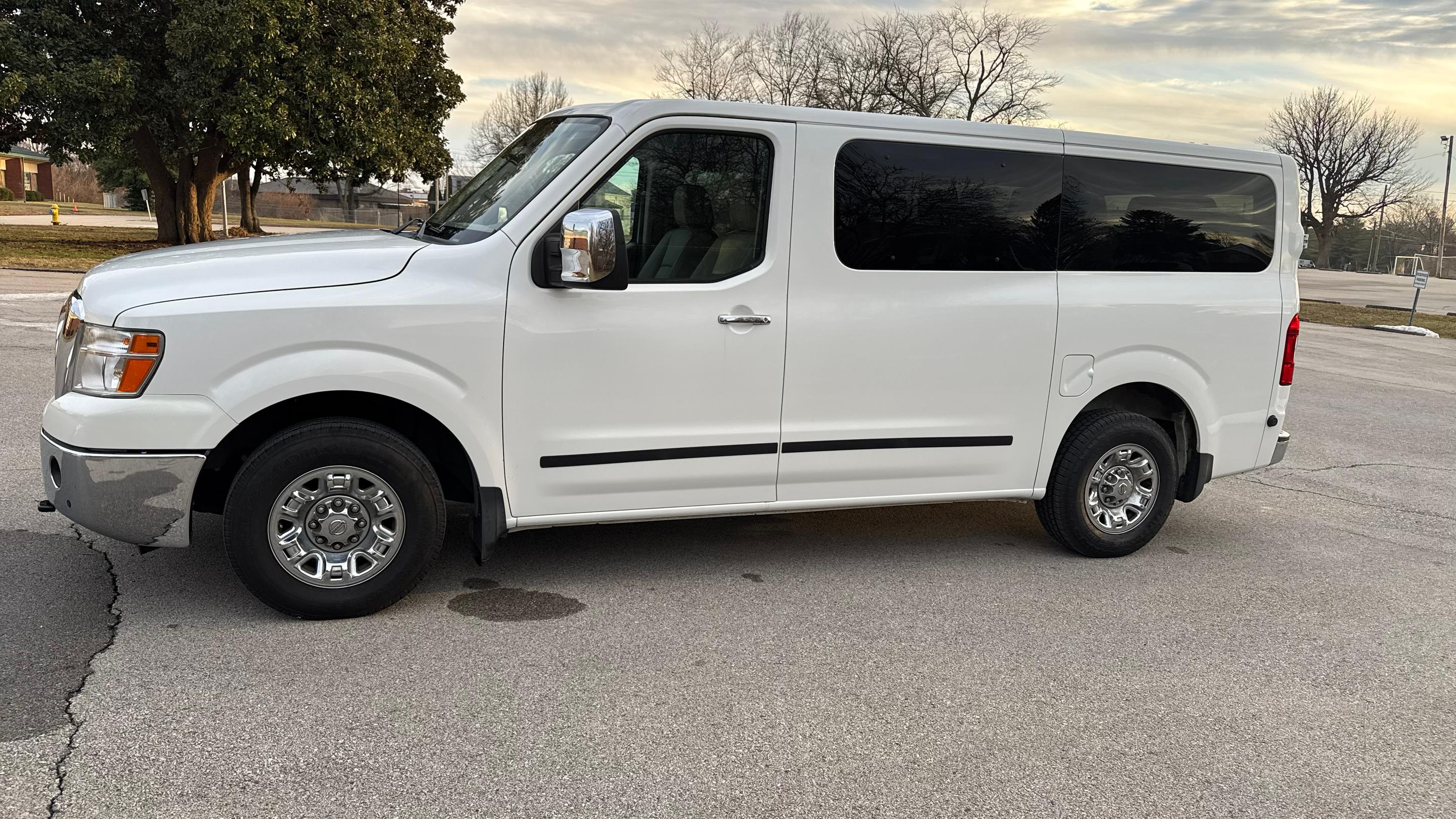 Nissan NV3500HD 2019 in Louisville, KY