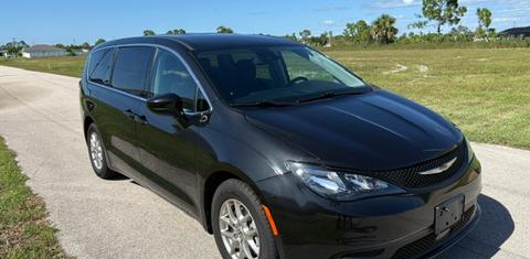 Chrysler Voyager 2023