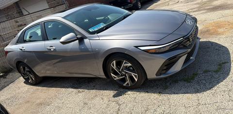 Hyundai Elantra 2025