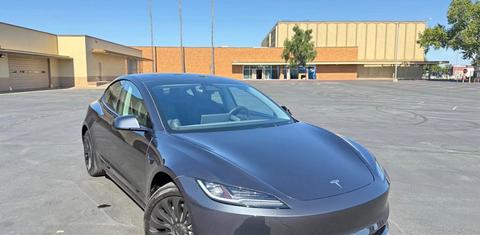 Tesla Model 3 2024