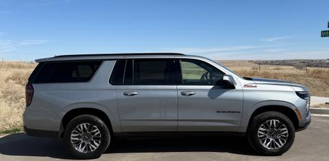 Chevrolet Suburban 2025