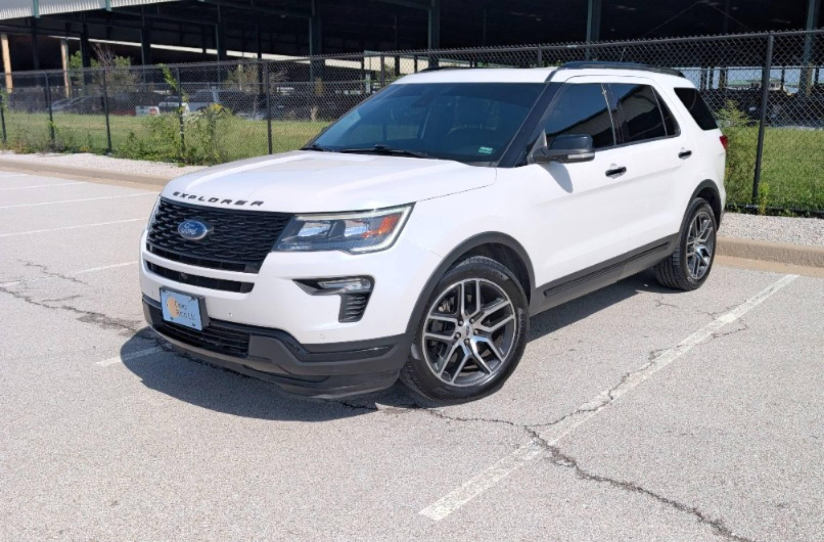 Ford Explorer 2019 in Gladstone, MO