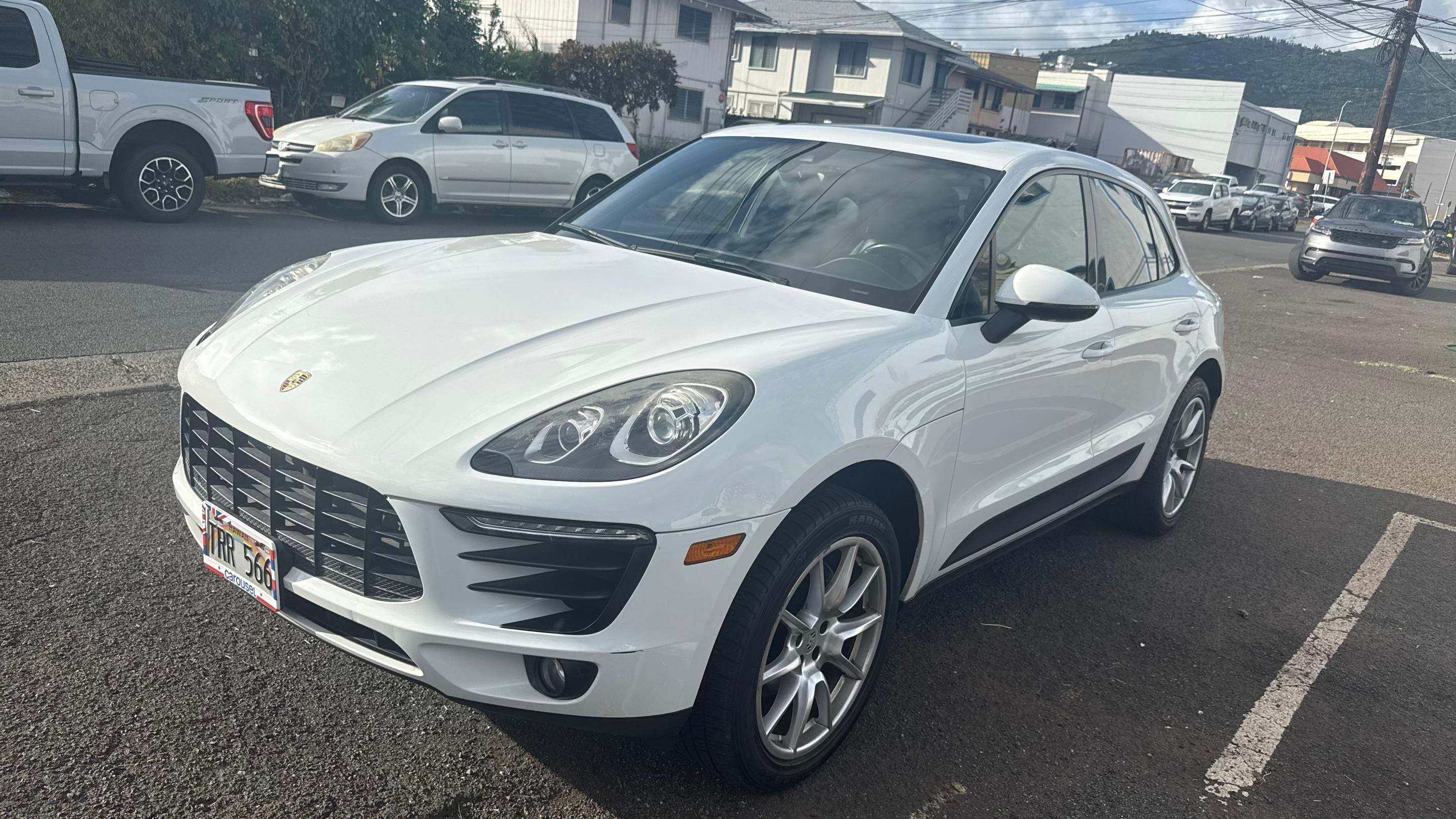 Porsche Macan 2018 in Honolulu, HI