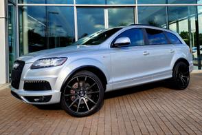 Audi Q7 car