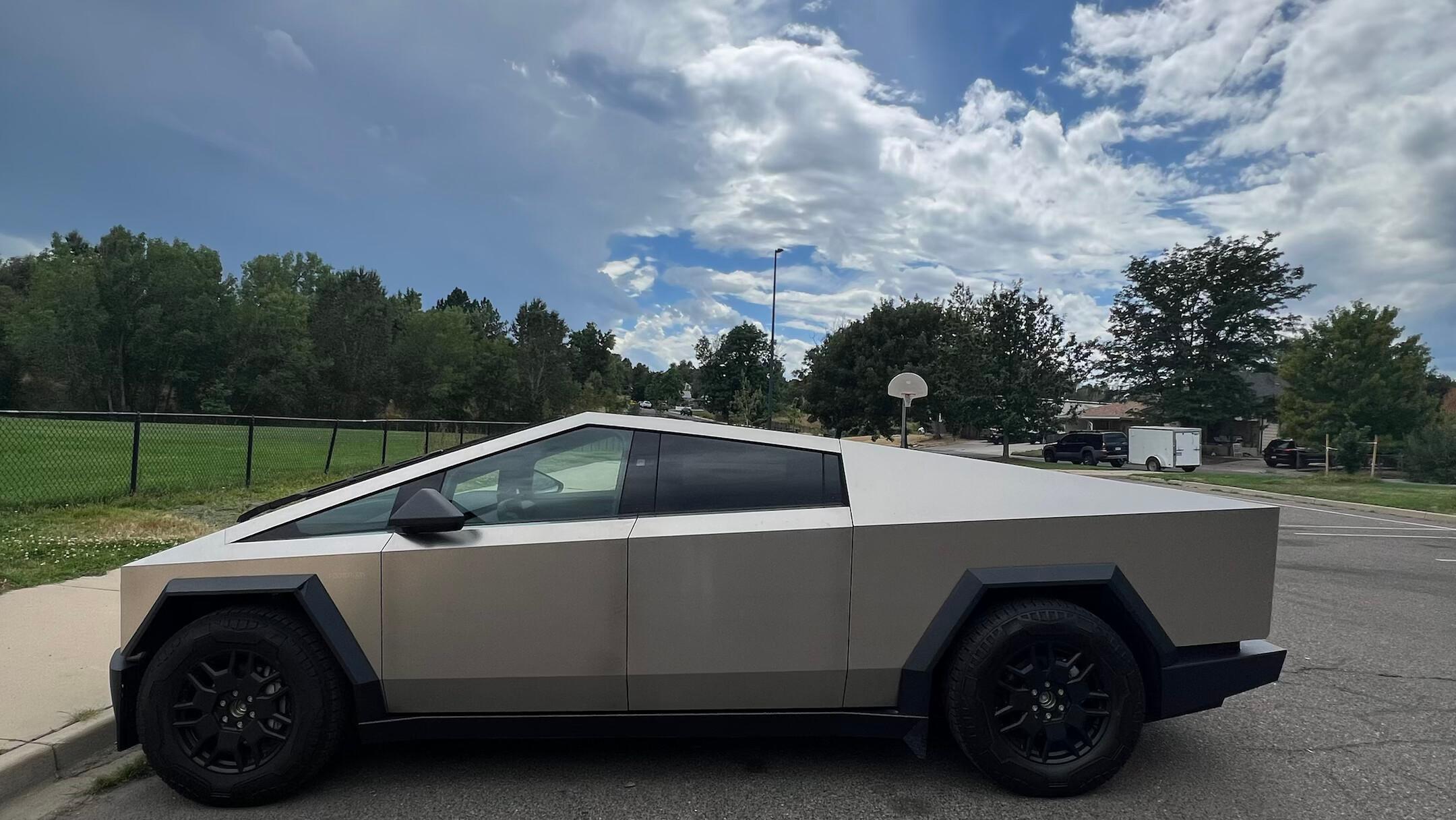 Tesla Cybertruck 2024 in Arvada, CO