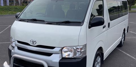 Toyota HIACE 2016