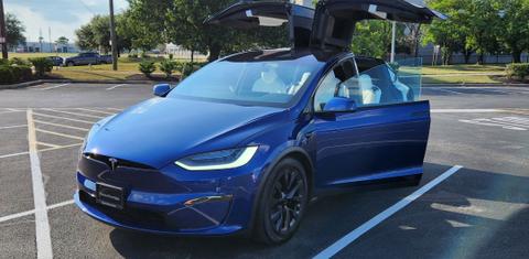 Tesla Model X 2023