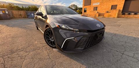 Toyota Camry Hybrid 2025