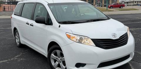 Toyota Sienna 2013