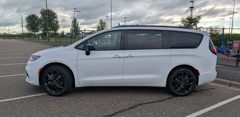 Chrysler Pacifica 2026